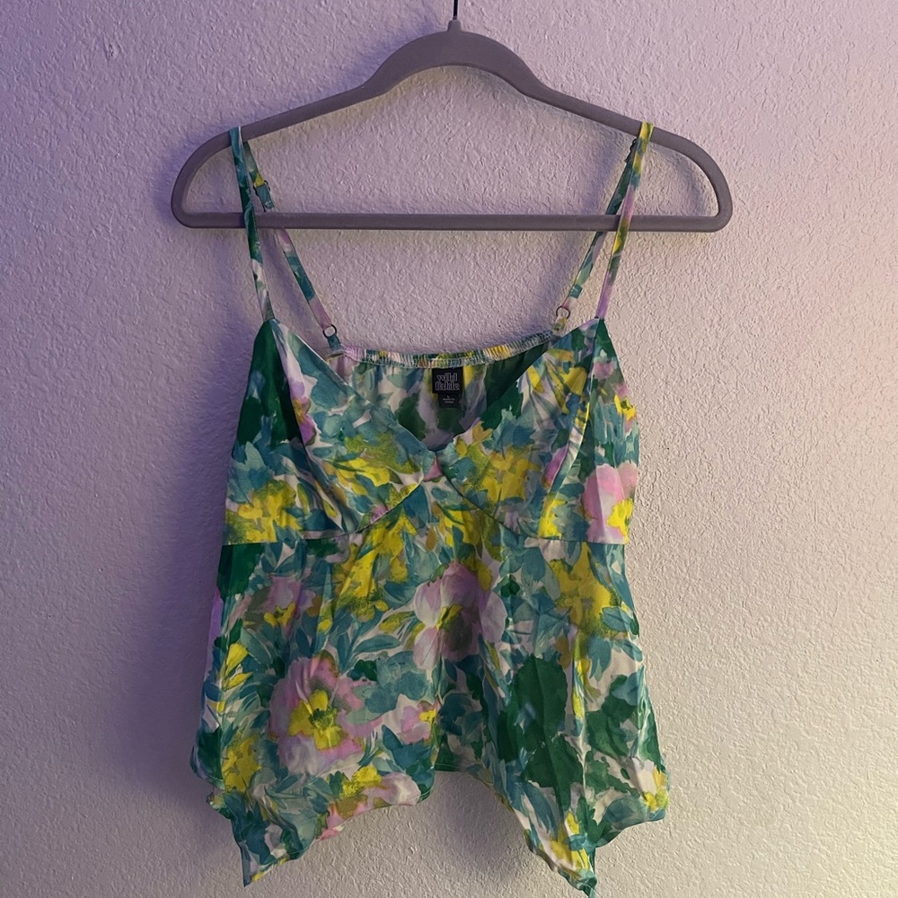 Floral Pattern flowy tank top (big lilly Pulitzer vibes)